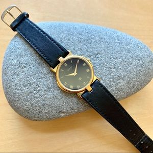 Vintage Leather Gucci Watch